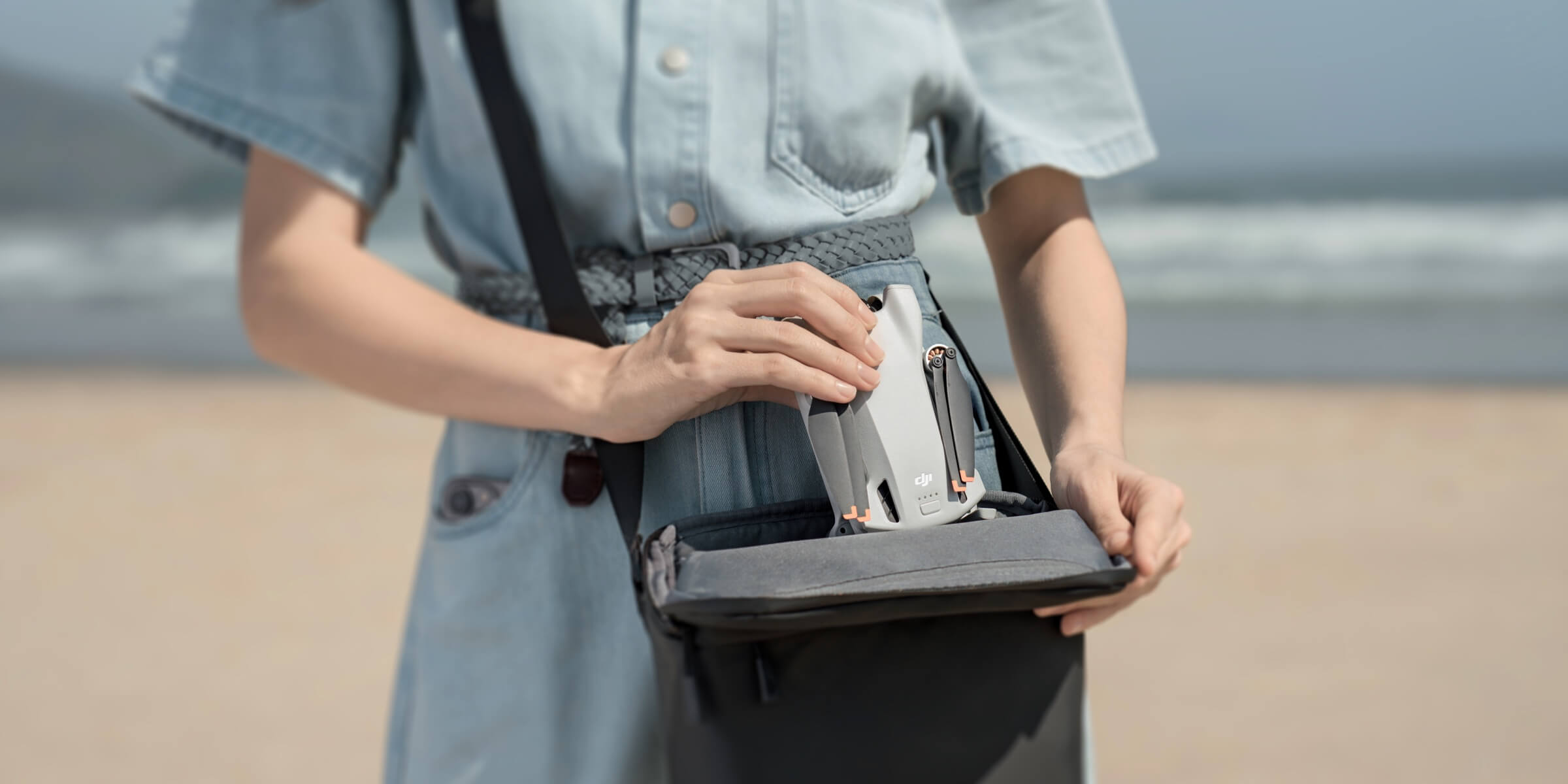 05075af29bdb0f809b0efb37113ccac2-1 mini drone can easily fit in the bag