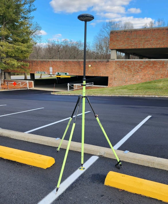 spectra20sp6020in20operation20collecting20control20point20coordinates Spectra SP60 in operation collecting control point coordinates